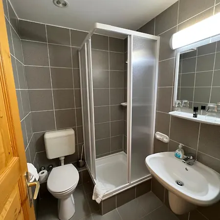 Hevizi Castrum Panzio فندق مبيت وإفطار