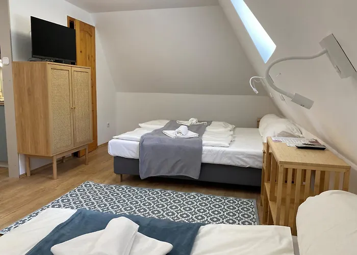 Frühstückspension Hevizi Castrum Panzio